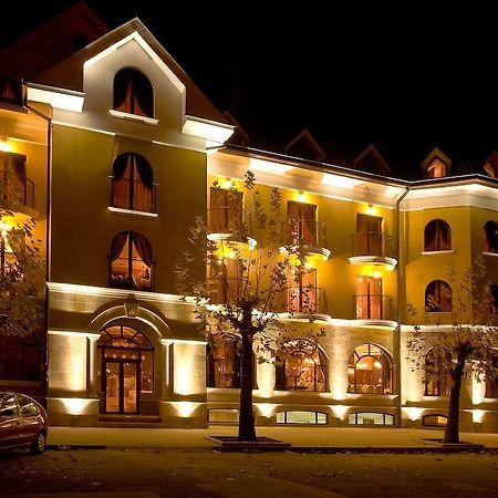 Hotel Chinar خيساريا المظهر الخارجي الصورة