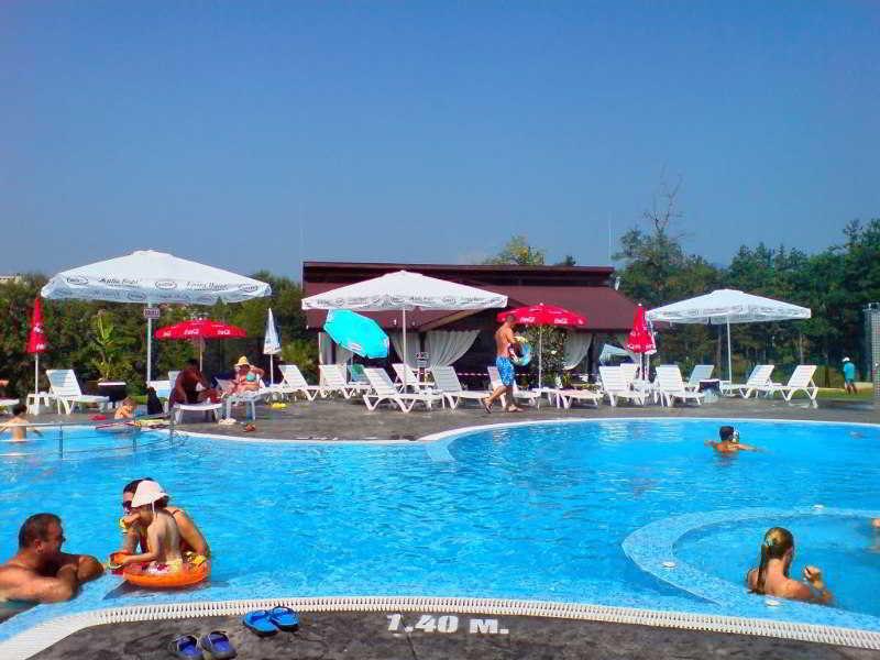 Hotel Chinar خيساريا المظهر الخارجي الصورة