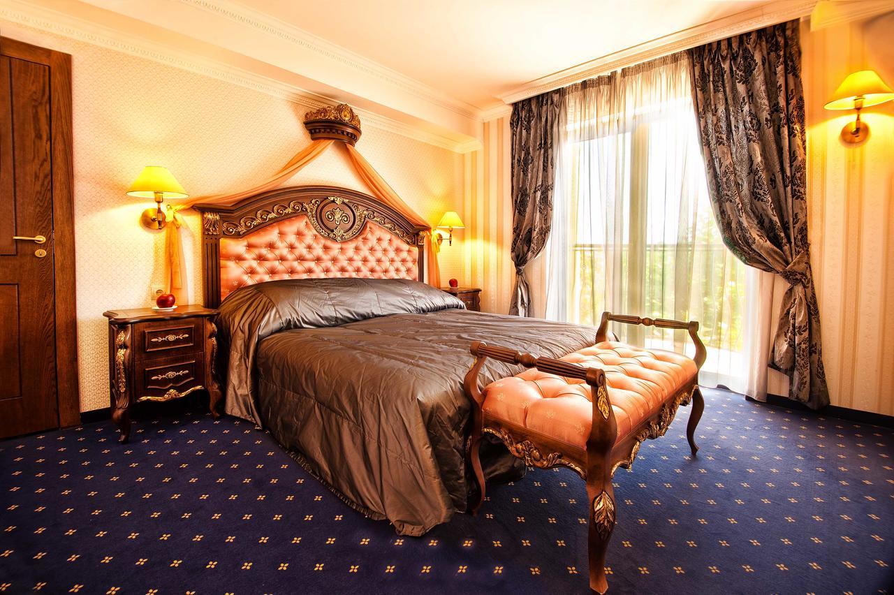 Hotel Chinar خيساريا المظهر الخارجي الصورة