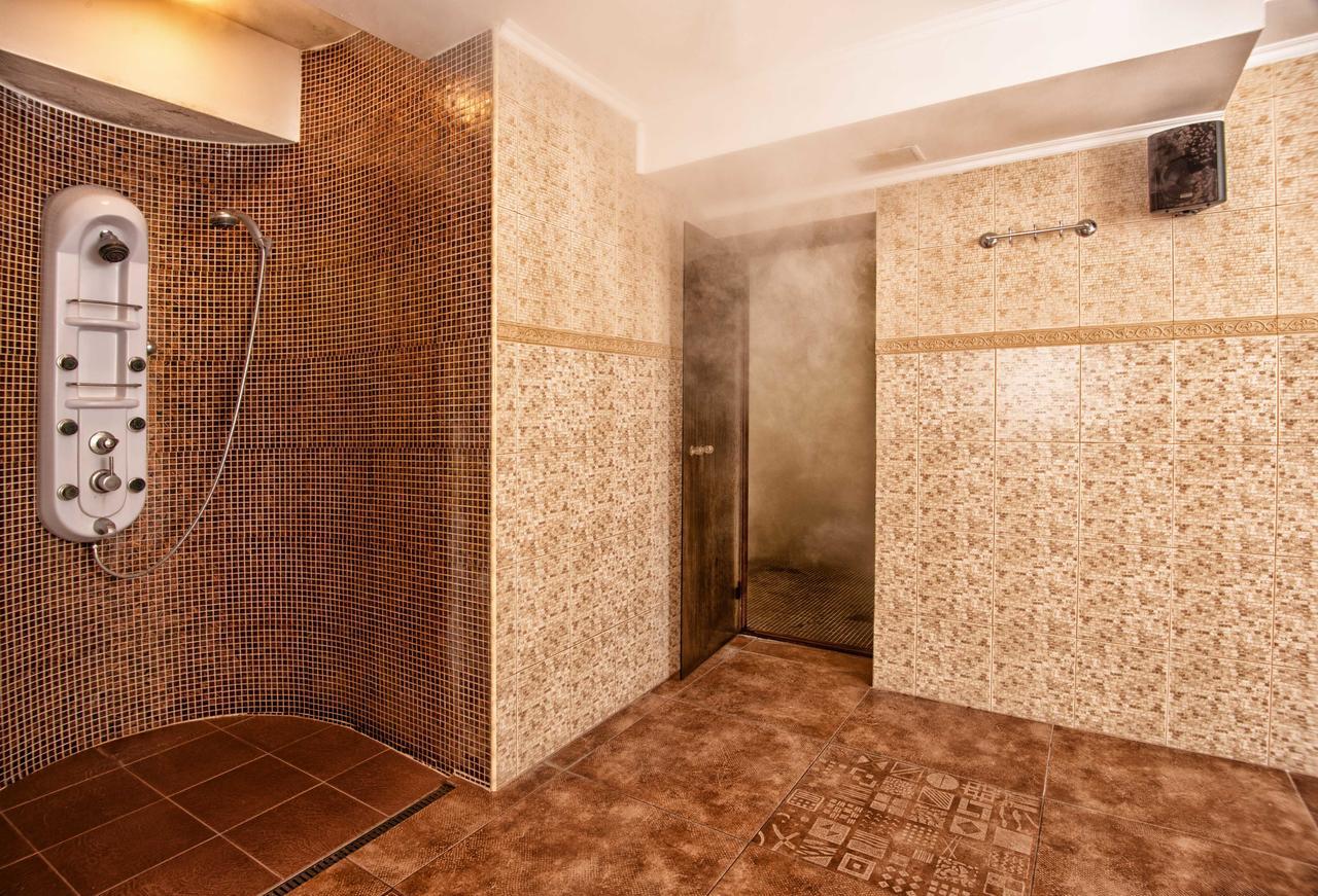 Hotel Chinar خيساريا المظهر الخارجي الصورة