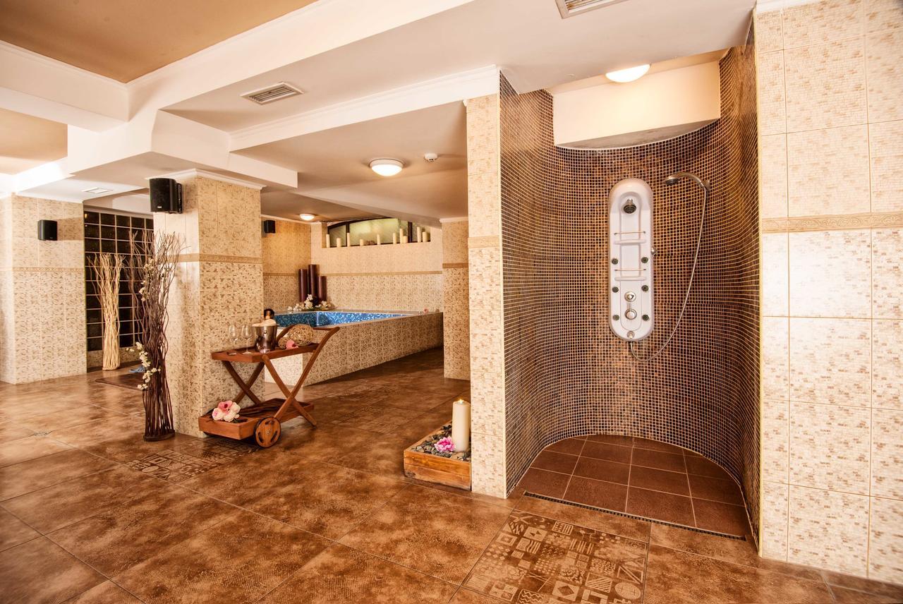 Hotel Chinar خيساريا المظهر الخارجي الصورة
