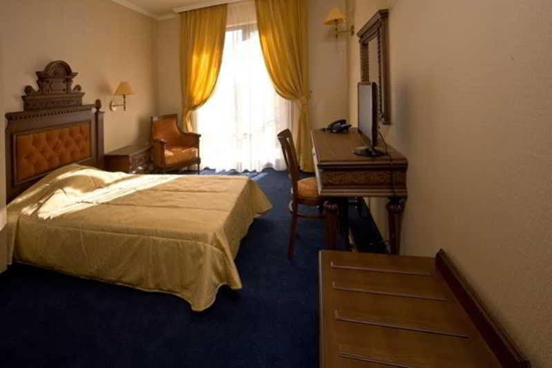 Hotel Chinar خيساريا المظهر الخارجي الصورة